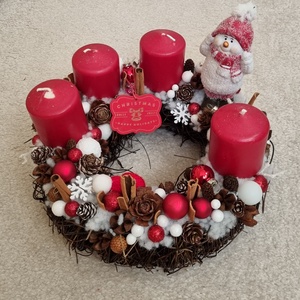 Piros-fehér adventi asztaldísz, koszorú hóemberrel - Meska.hu