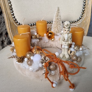 Diótörős adventi koszorú, Karácsony, Adventi díszek, Adventi asztaldísz, Virágkötés, MESKA
