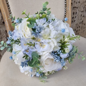 Kék menyasszonyi csokor, Esküvő, Menyasszonyi- és dobócsokor, Virágkötés, MESKA