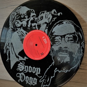 Snoop Dog bakelit kép, Művészet, Bakelit lemezek & kazetták, Fotó, grafika, rajz, illusztráció, Gravírozás, pirográfia, Meska