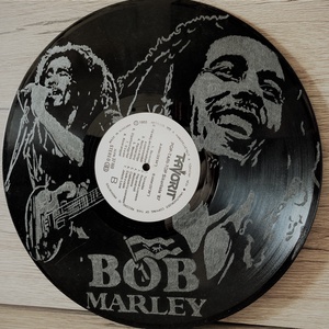 Bob Marley bakelit kép, Művészet, Bakelit lemezek & kazetták, Fotó, grafika, rajz, illusztráció, Gravírozás, pirográfia, MESKA