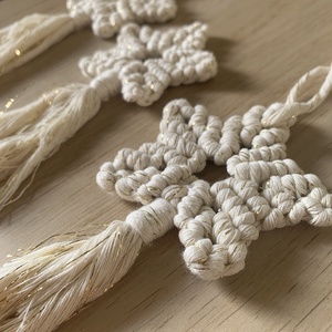 Makramé csillag dísz - karácsony - karácsonyi lakásdekoráció - karácsonyfadíszek - Meska.hu