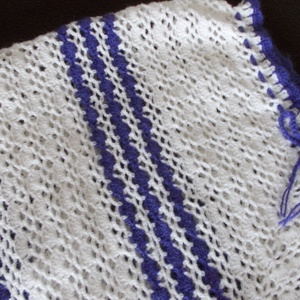 Horgolt kislány poncsó hajpánttal  - baba - mama - babaruházat - baba ruhák - Meska.hu