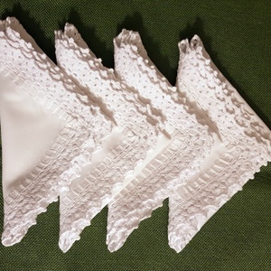 Textil szalvéta horgolt csipkeszegéllyel - otthon & életmód - konyhafelszerelés, tálalás - konyhai textil - szalvéta - Meska.hu