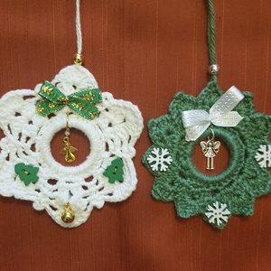 Karácsonyfadísz/ajándékkísérő/ajtó-ablak dísz  horgolt  - karácsony - karácsonyi lakásdekoráció - karácsonyfadíszek - Meska.hu Karácsonyfadísz/ajándékkísérő/ajtó-ablak dísz  horgolt  - karácsony - karácsonyi lakásdekoráció - karácsonyfadíszek - Meska.hu