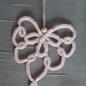 Szív karácsonyfadísz bézs színű hajócsipke technikával - Meska.hu