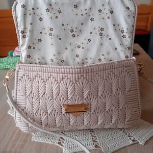 Kanava alapra polieszter zsinórfonallal készült alkalmi táska, Táska & Tok, Kézitáska & válltáska, Vállon átvethető táska, , MESKA