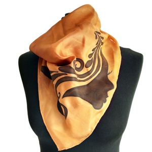 Szűz csillagjegyes selyemkendő - Meska.hu