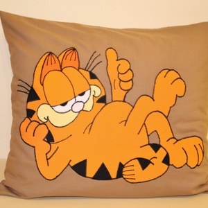 Garfield kispárna -  - Meska.hu