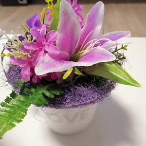 Lilavirágú virágkaspó - Meska.hu