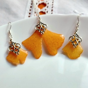 Gingko biloba őszi levél szett. Aranysárga levél medál és fülcsi. Gyantaékszer természetes ajándék., Ékszer, Ékszerszett, Ékszerkészítés, MESKA
