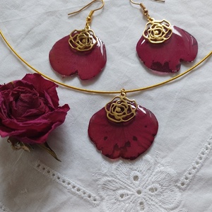  Bordó rózsaszirom ékszerszett. Természetes szépségű műgyanta ékszer. Romantikus, egyedi, kézzel készített ajándék. - ékszer - ékszerszett - Meska.hu