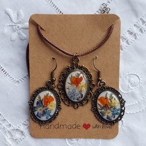 Virágcsokor gyantában. Vintage stílusú gyanta ékszerszett. Természet ihlette egyedi ajándék. - ékszer - ékszerszett - Meska.hu