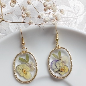 Préselt árvácska gyantában. Virágos csungő fülbevaló. , Ékszer, Fülbevaló, Lógó fülbevaló, Ékszerkészítés, MESKA