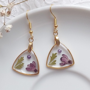 Lila orgona gyanta ékszer. Aranyos csüngő fülbevaló. , Ékszer, Fülbevaló, Lógó fülbevaló, Ékszerkészítés, MESKA