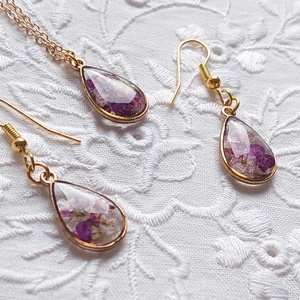 Virágcsokor gyantában. Aranyos ékszerszett. - ékszer - ékszerszett - Meska.hu