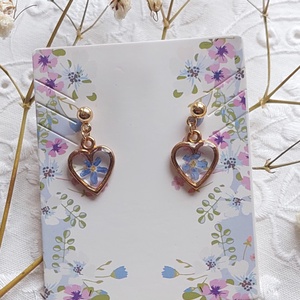 Kék nefelejcs gyanta fülbevaló. Aranyos virágékszer. - ékszer - fülbevaló - lógó fülbevaló - Meska.hu