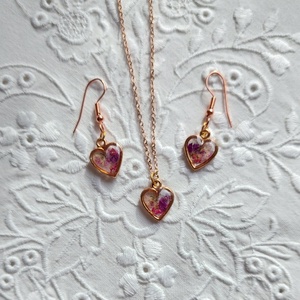 Lila virágok gyantában. Aranyos ékszerszett. - ékszer - ékszerszett - Meska.hu