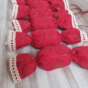 Piros-arany textil szaloncukor 8 db-os szett - karácsony - karácsonyi lakásdekoráció - karácsonyfadíszek - Meska.hu Piros-arany textil szaloncukor 8 db-os szett - karácsony - karácsonyi lakásdekoráció - karácsonyfadíszek - Meska.hu