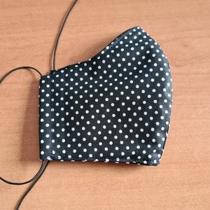 Fekete alapon fehér pöttyös mosható pamut maszk - Meska.hu