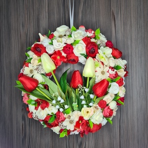 Piros-fehér tulipános kopogtató - Meska.hu