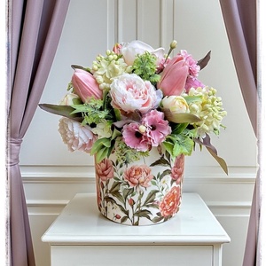 Bazsarózsás asztaldísz kerámia kaspóban � 25 x 29 cm - otthon & életmód - virágdekoráció - virágdíszek - asztali virágdísz - Meska.hu