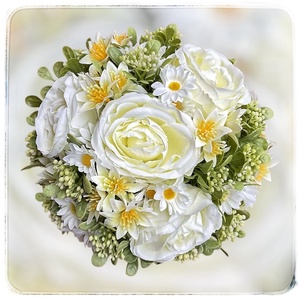 Vegyes virágos tavaszi asztaldísz bazsarózsával - otthon & életmód - virágdekoráció - virágdíszek - asztali virágdísz - Meska.hu