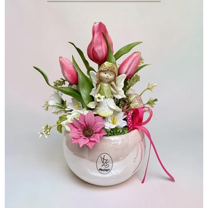 Tavaszi virágokkal készült figurás anyák napi dísz, pink - Meska.hu