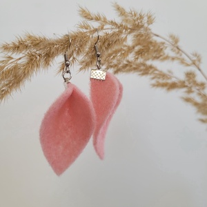 Tündérlevél fülbevaló - világosrózsaszín, Ékszer, Fülbevaló, Lógó fülbevaló, Ékszerkészítés, MESKA