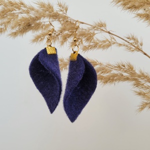 Tündérlevél fülbevaló- sötétkék, nemesacél - Meska.hu