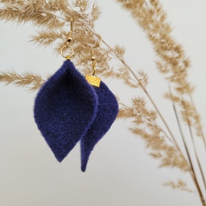 Tündérlevél fülbevaló- sötétkék - ékszer - fülbevaló - lógó fülbevaló - Meska.hu