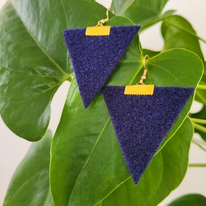 Háromszög fülbevaló, sötétkék, Ékszer, Fülbevaló, Lógó fülbevaló, Ékszerkészítés, MESKA