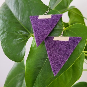 Háromszög fülbevaló, lila, Ékszer, Fülbevaló, Lógó fülbevaló, Ékszerkészítés, MESKA