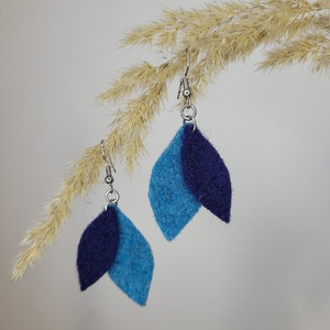 Hajnallevelek aromafülbevaló - világos kék, sötét kék, Ékszer, Fülbevaló, Lógó fülbevaló, Ékszerkészítés, MESKA