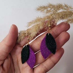 Hajnallevelek aromafülbevaló - meleg lila, s.zöld - ékszer - fülbevaló - lógó fülbevaló - Meska.hu