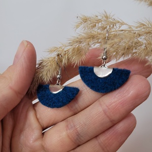 Holdszirmok aromafülbevaló, petrolkék - ékszer - fülbevaló - lógó fülbevaló - Meska.hu