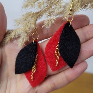 Napfénylevelek aromafülbevaló - piros, fekete - ékszer - fülbevaló - lógó fülbevaló - Meska.hu
