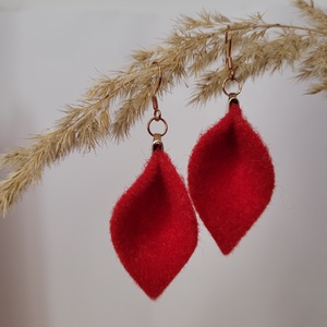Tündérlevél aromafülbevaló- piros -rozéarany, Ékszer, Fülbevaló, Lógó fülbevaló, Ékszerkészítés, MESKA