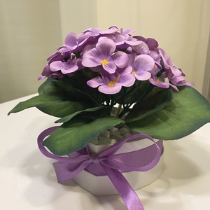 Fokföldi ibolya kerámia kaspóban , virágbox - otthon & életmód - dekoráció - virágdísz és tartó - virágbox, virágdoboz - Meska.hu