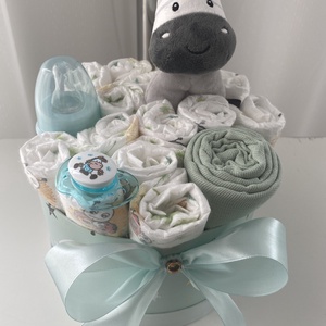 Baba box,  pelenkatorta 2-5 kg, pelenka doboz, babaváró csomag - játék & sport - babalátogató ajándékcsomag - Meska.hu