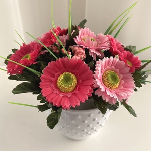 Gerbera csokor fém kaspóban - otthon & életmód - dekoráció - virágdísz és tartó - virágbox, virágdoboz - Meska.hu