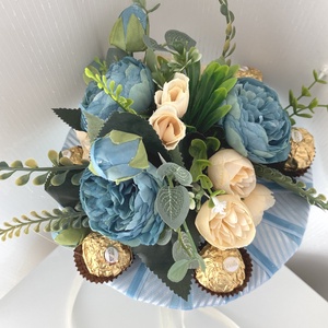 Kék Örökcsokor édességgel, virág csokor - Meska.hu