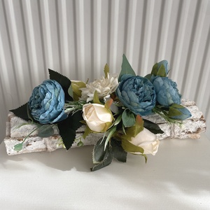 Kék rózsa kéreg fahasáb asztaldísz - otthon & életmód - dekoráció - asztal és polc dekoráció - asztaldísz - Meska.hu