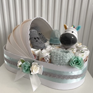 Kis zebra bölcső pelenkatorta, 2-5 kg pelenkatorony, babaváró csomag - baba - mama - babalátogató ajándékcsomag - Meska.hu