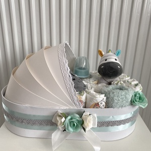 Kis zebra bölcső pelenkatorta, 2-5 kg pelenkatorony, babaváró csomag - baba - mama - babalátogató ajándékcsomag - Meska.hu