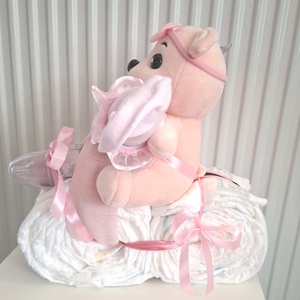 Motorozó maci  pelenkatorta, 4-8kg pelenkatorony, babaváró csomag - játék & sport - babalátogató ajándékcsomag - Meska.hu