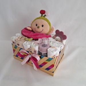  Liliputi katicabogárka pelenkatorony, pelenkatorta babaváró csomag , 2-5kg - baba - mama - pelenkázó, babafürdető kellékek - pelenkatorta - Meska.hu
