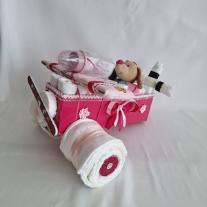  Kis kutya repülő pelenkatorta, 2-5 kg pelenkatorony, babaváró csomag, kelengye - játék & sport - babalátogató ajándékcsomag - Meska.hu