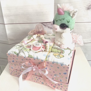 Unikornis baba box,  pelenkatorta 4-8 kg, pelenka doboz, babaváró csomag - játék & sport - babalátogató ajándékcsomag - Meska.hu