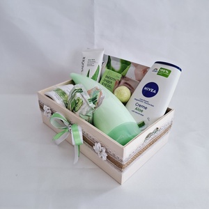 Aloe Vera kényeztető csomag, kozmetikai csomag, spa, illatszer csomag - szépségápolás - kozmetikai ajándékcsomag - Meska.hu